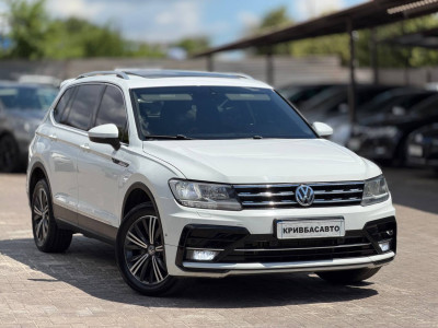 Volkswagen Tiguan SEL